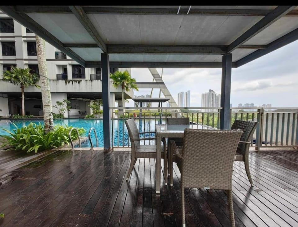 Meridin Sovo 4Pax GreyGreen Retreat Netflix BySTAY Apartment in Johor