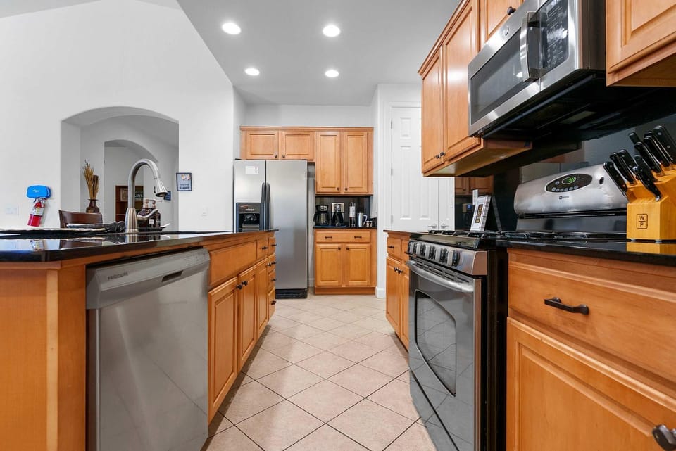 Family Friendly w Badminton Goodyear Park House in Goodyear