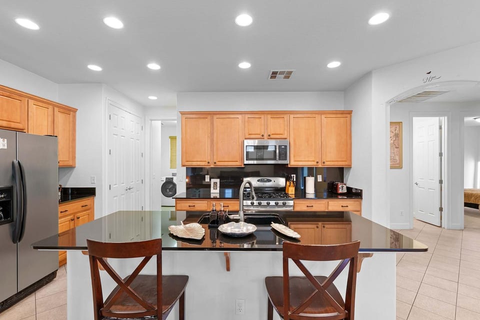 Family Friendly w Badminton Goodyear Park House in Goodyear
