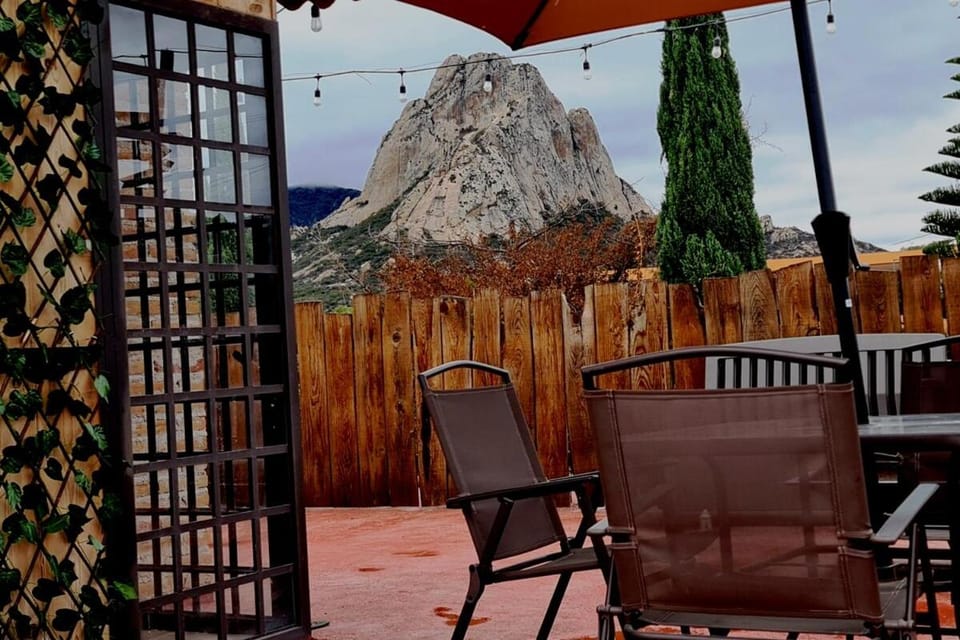 Balcony/Terrace, Mountain view