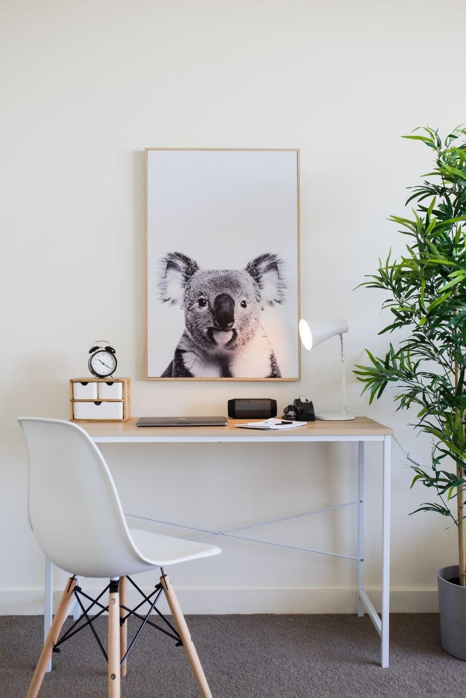 Top Floor 2BR Pool, Gym, Parking Airport, City Apartment in Sydney