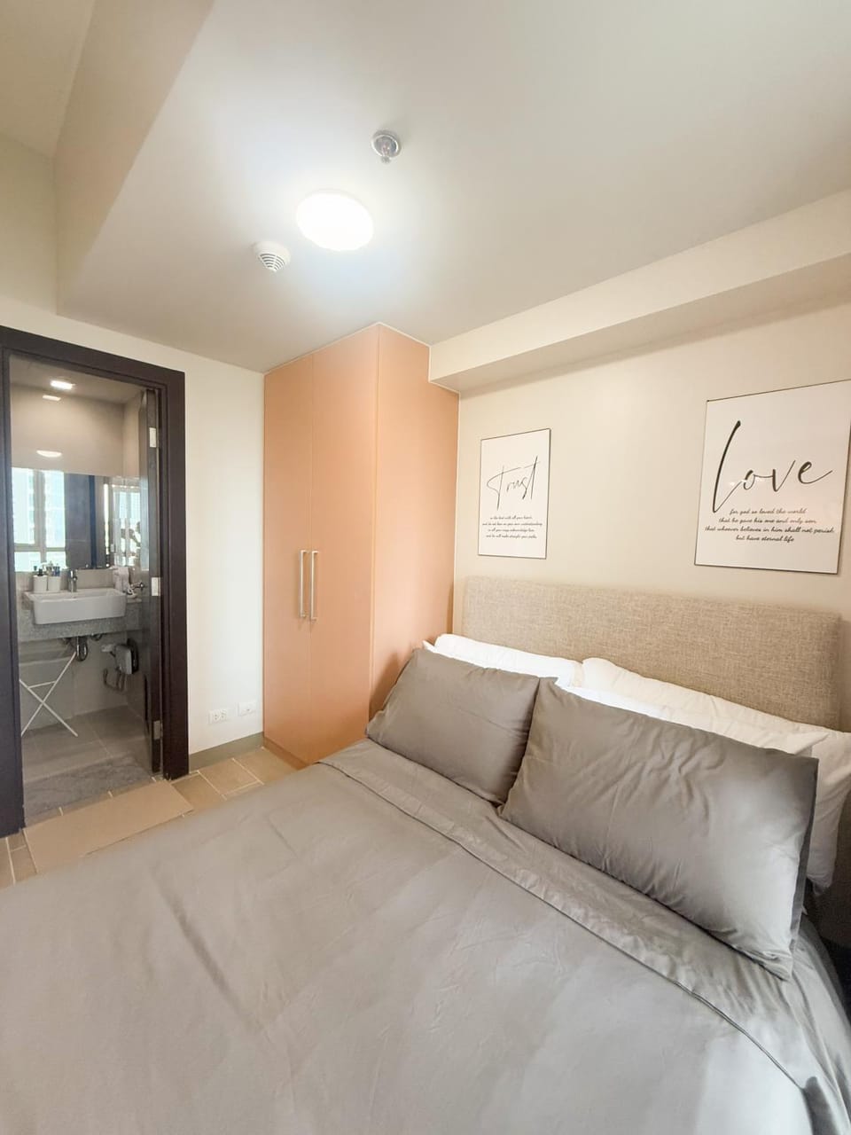 City View Stay in Uptown BGC Apartment hotel in Makati