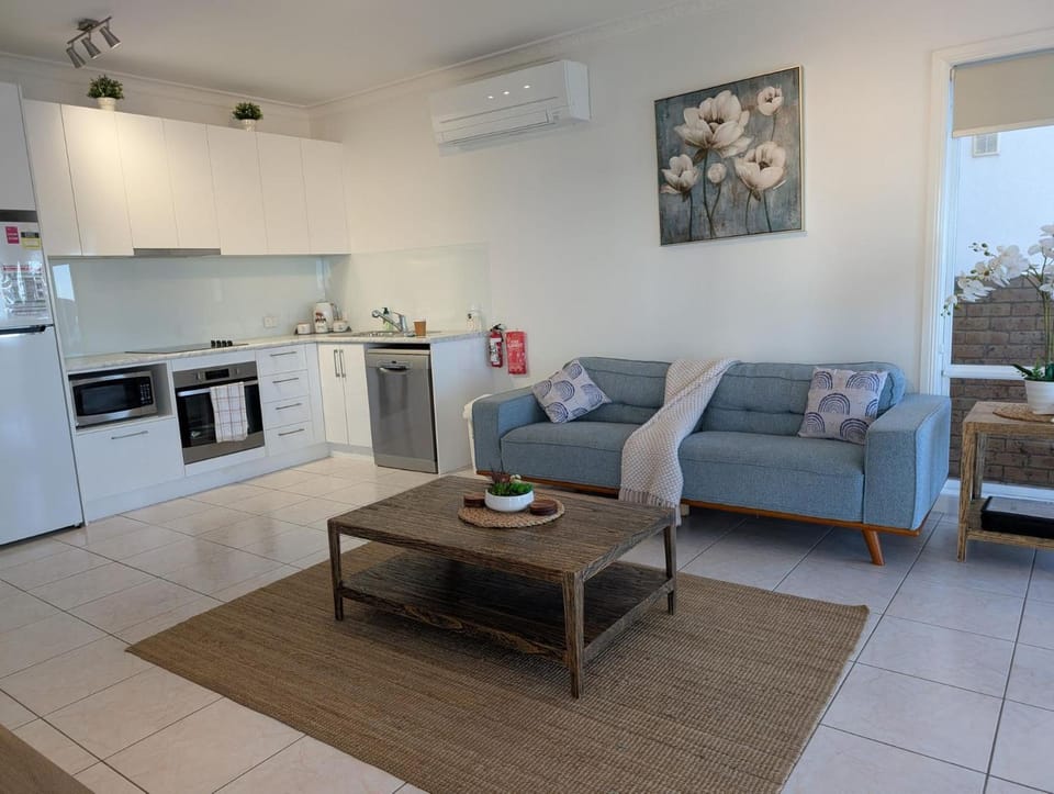 Sea Breeze at Barrack Point Apartment in Wollongong