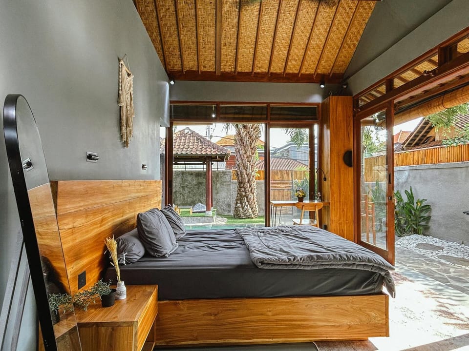 View (from property/room), Photo of the whole room, Bedroom