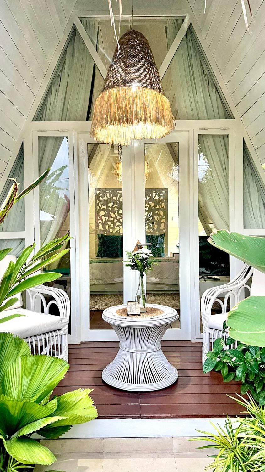 NEW Rest Play Work 10 min to Canggu in a Quiet area Bed and Breakfast in North Kuta