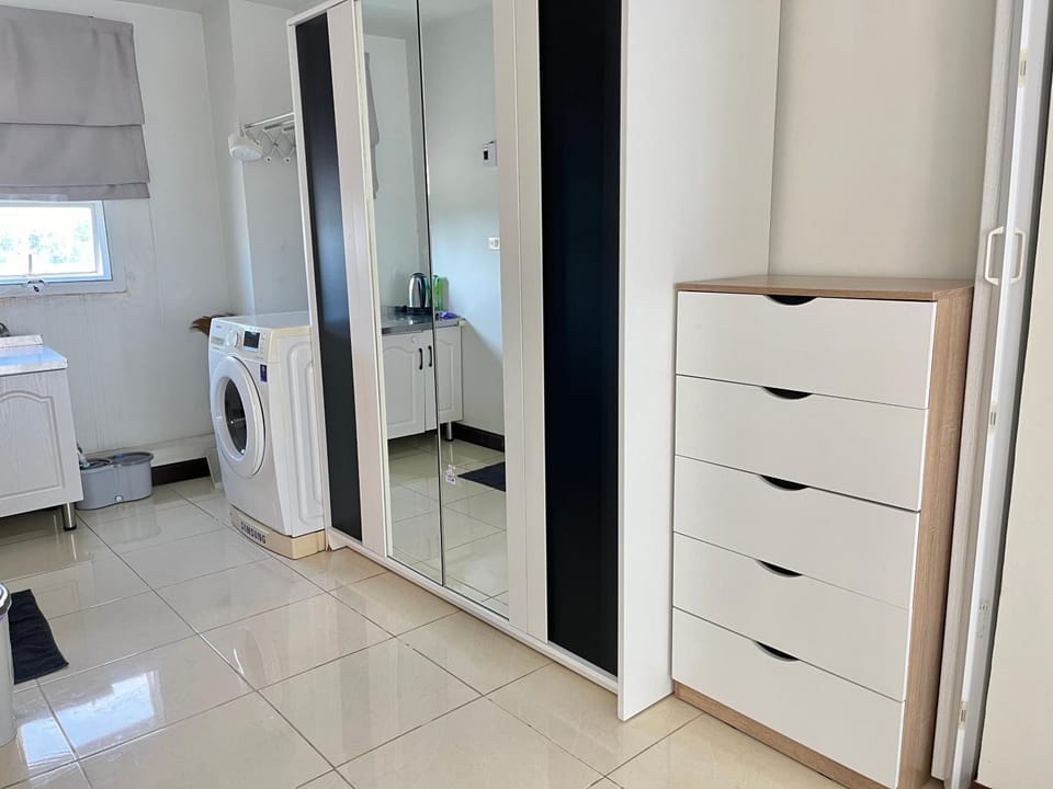 towels, wardrobe, washing machine, dryer