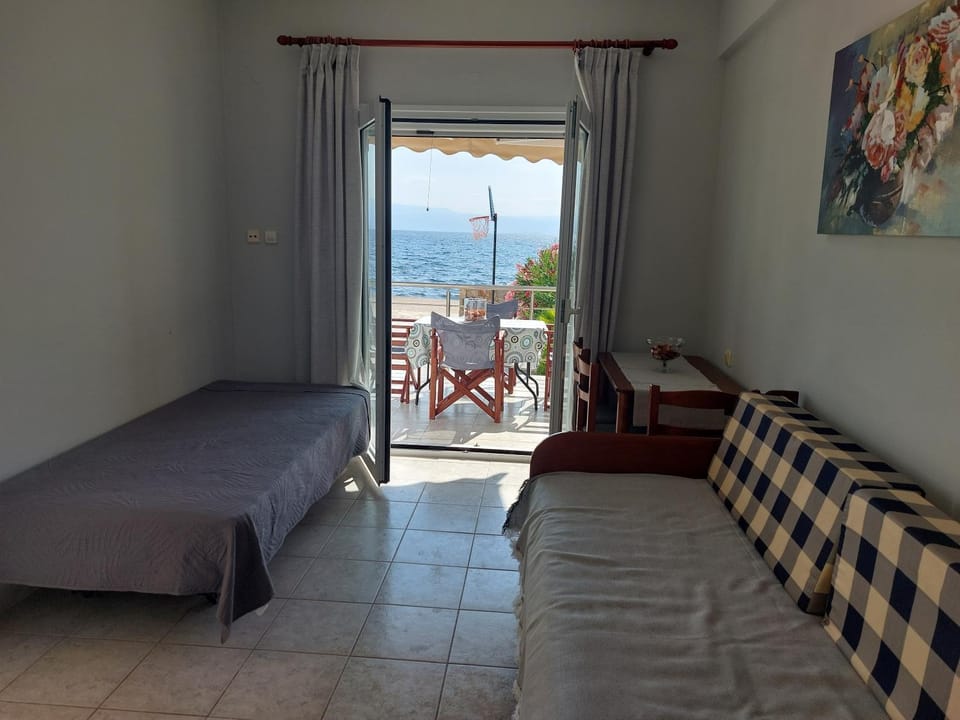Iria Bay Apartment in Argolis, Greece