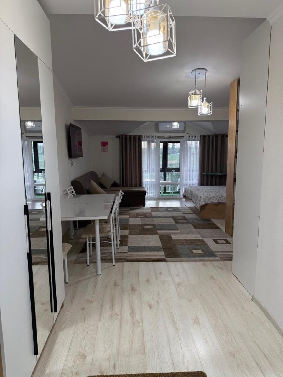 Photo of the whole room