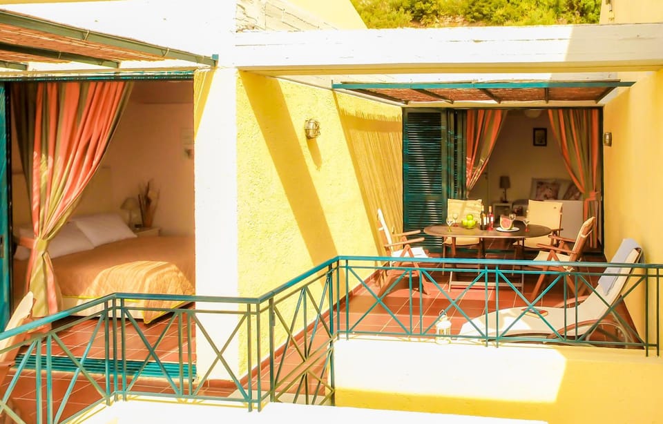 Balcony/Terrace, Balcony/Terrace, Living room, Bedroom