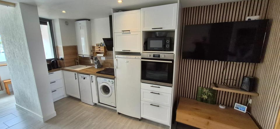 Studio 4 pers, vue mer, parking, wifi, ponton Apartment in Agde