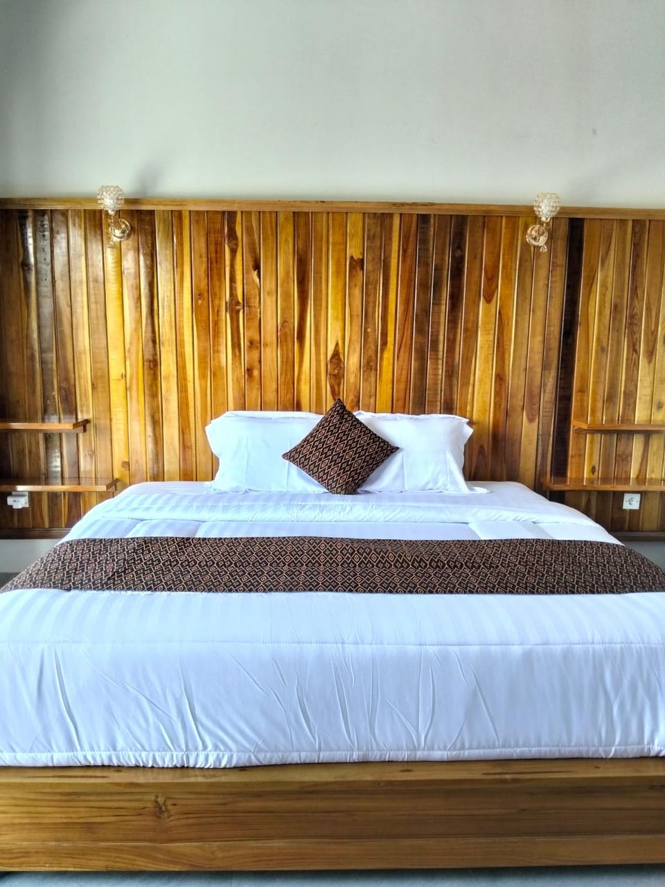 MMMpulukansurfvilla Bed and Breakfast in Pekutatan