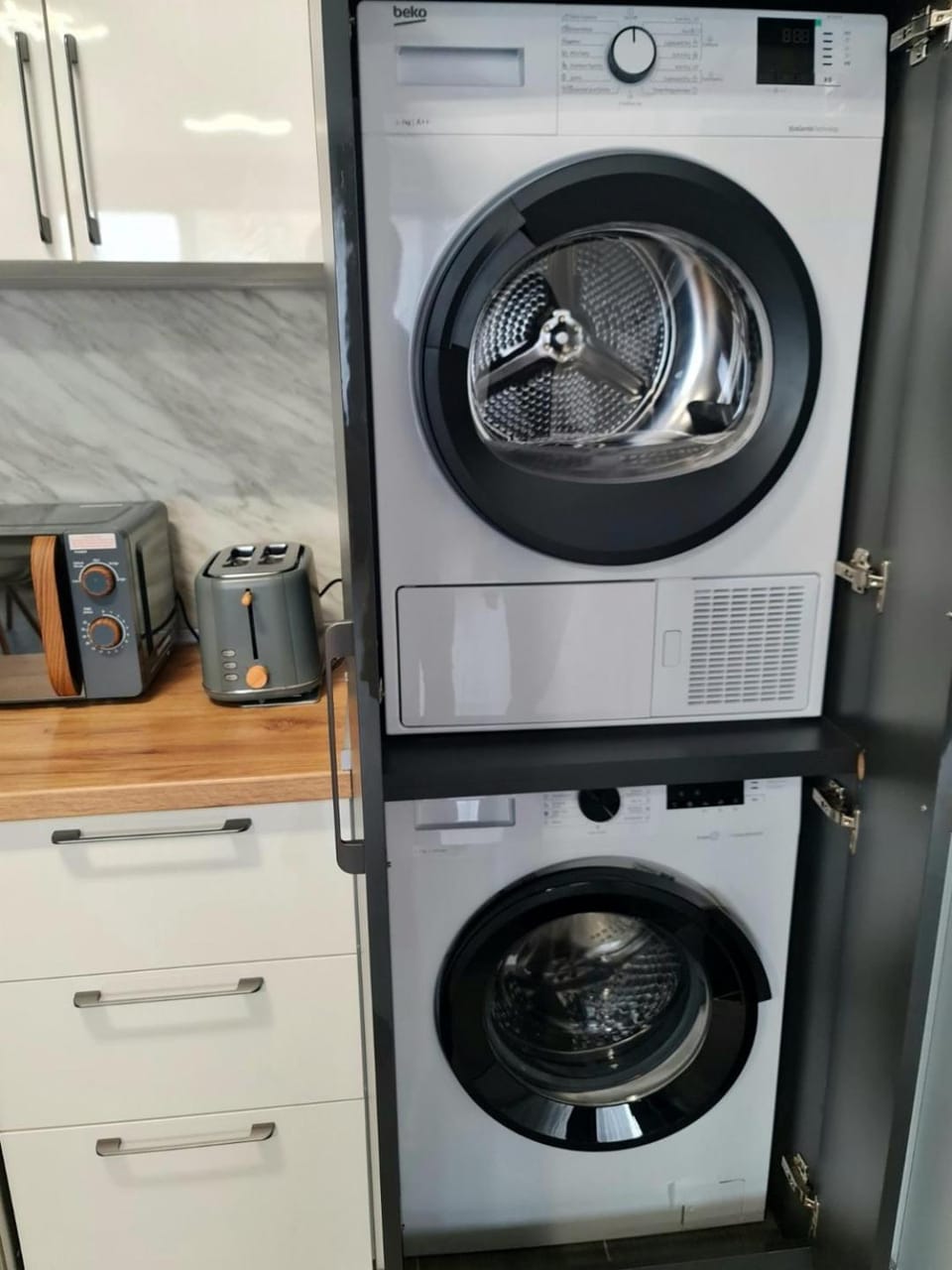 Family Garden - Bright 1BR Apartment in Varna