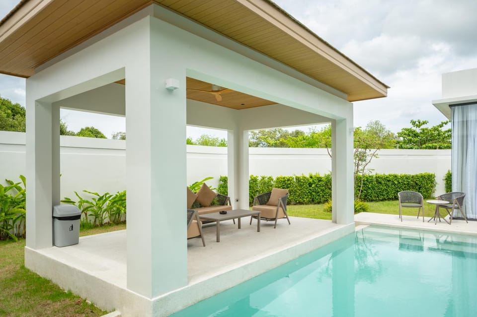 Garden, Pool view, Swimming pool