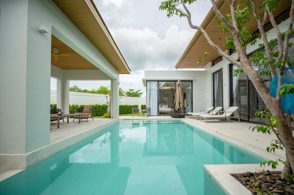Day, Pool view, sunbed