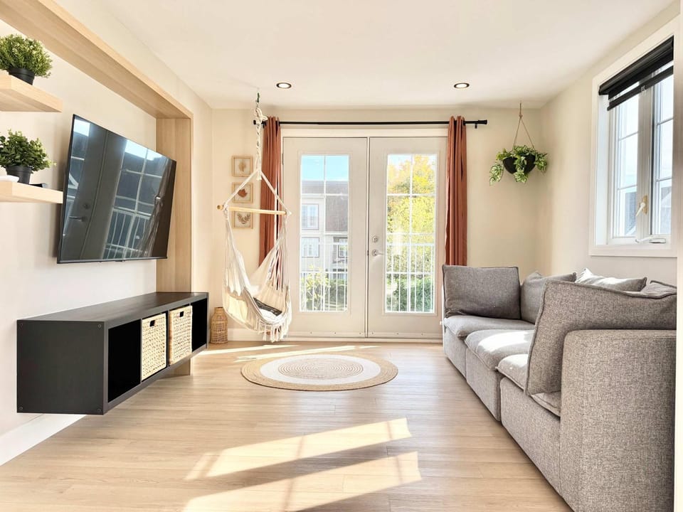 L`Oasis Boheme - Hot tub - 2 Bedrooms - Free EVCharger Apartment in Quebec City
