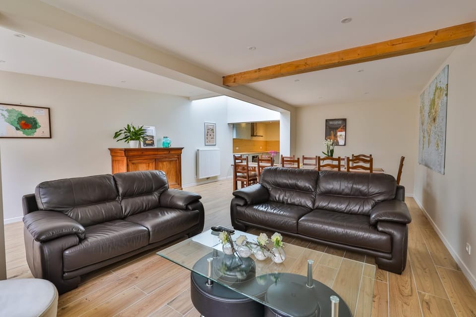 TV and multimedia, Living room, heating, internet