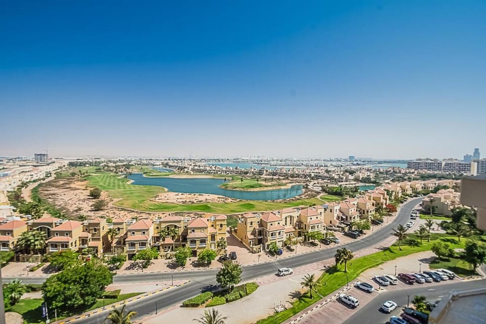 Nearby landmark, Day, Neighbourhood, Natural landscape, Golfcourse, Location