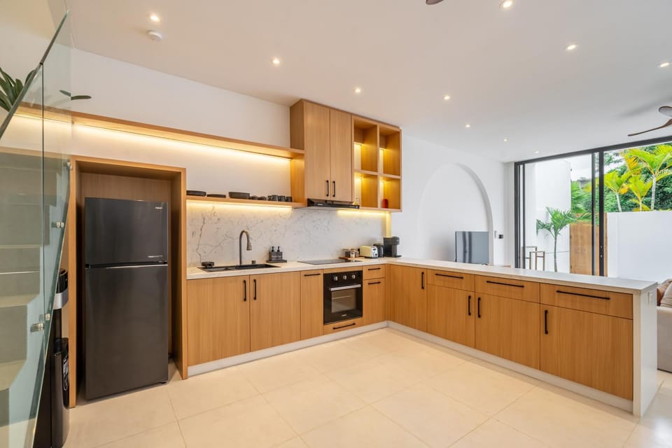 Kitchen or kitchenette, dishwasher, minibar, oven, pet friendly, stove