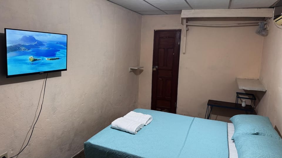 Cary's Studio Apartment in David