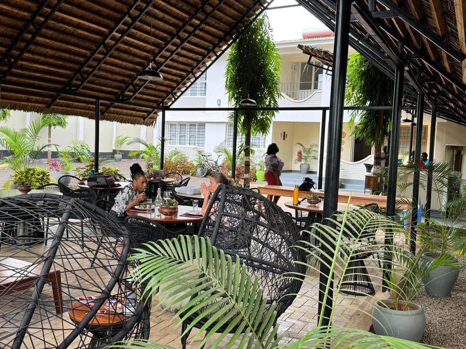 Restaurant/places to eat, Restaurant/places to eat