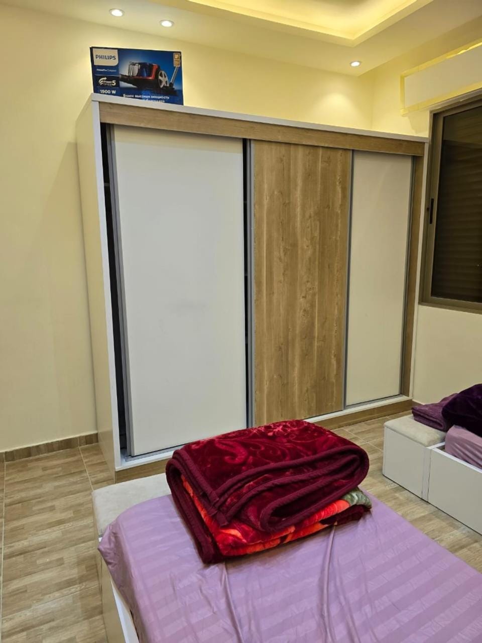 Bed, Photo of the whole room, Bedroom, wardrobe