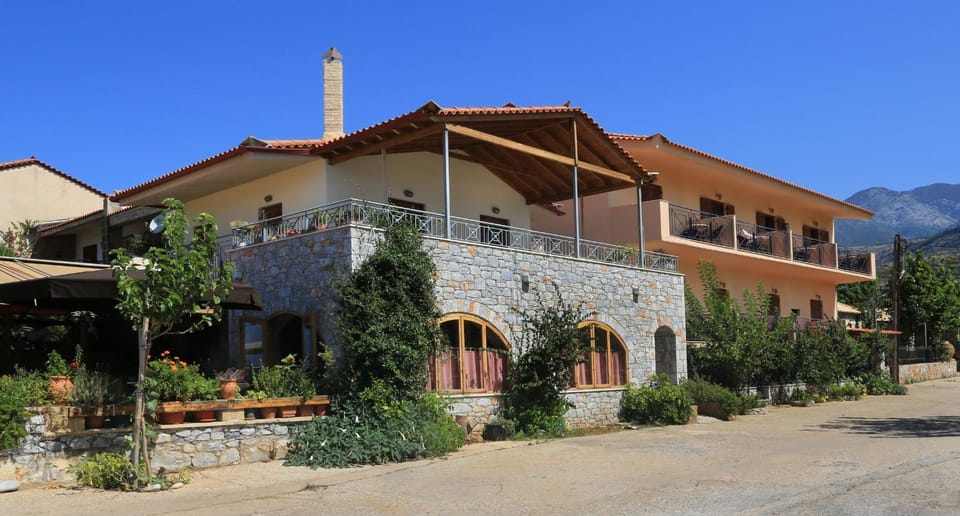 Xenios Apartments Apartment in Messenia