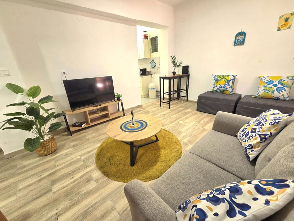 Olive Guest House Apartment in Haifa