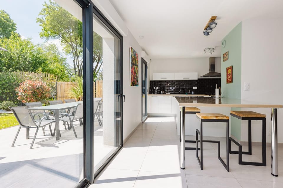 Patio, Kitchen or kitchenette