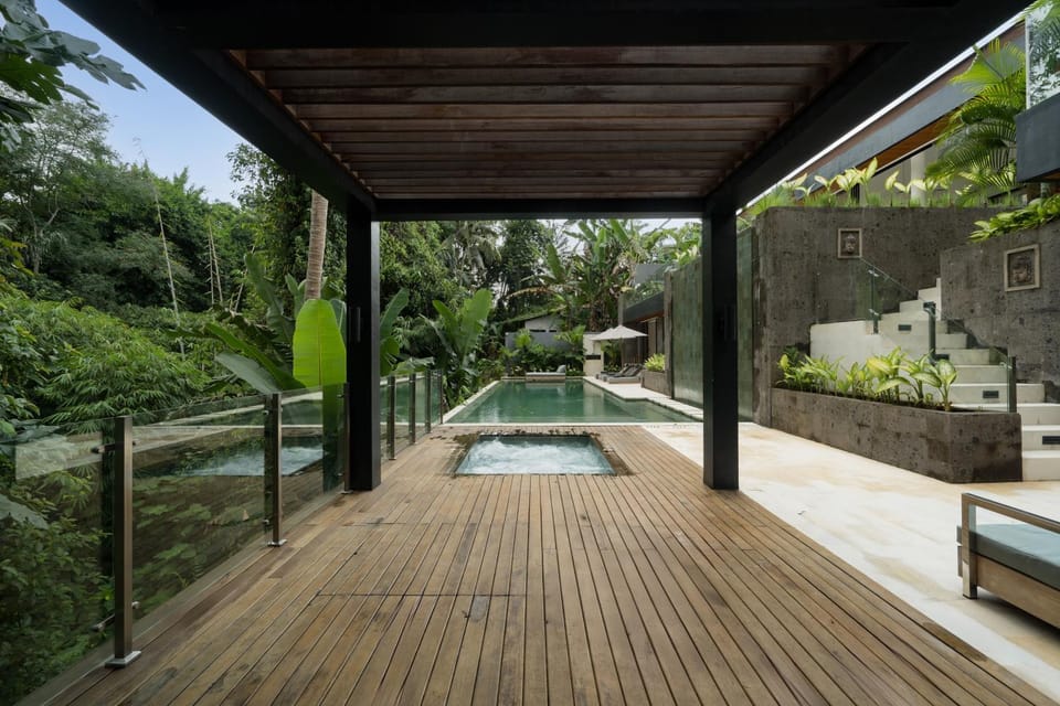 Pool view, Swimming pool