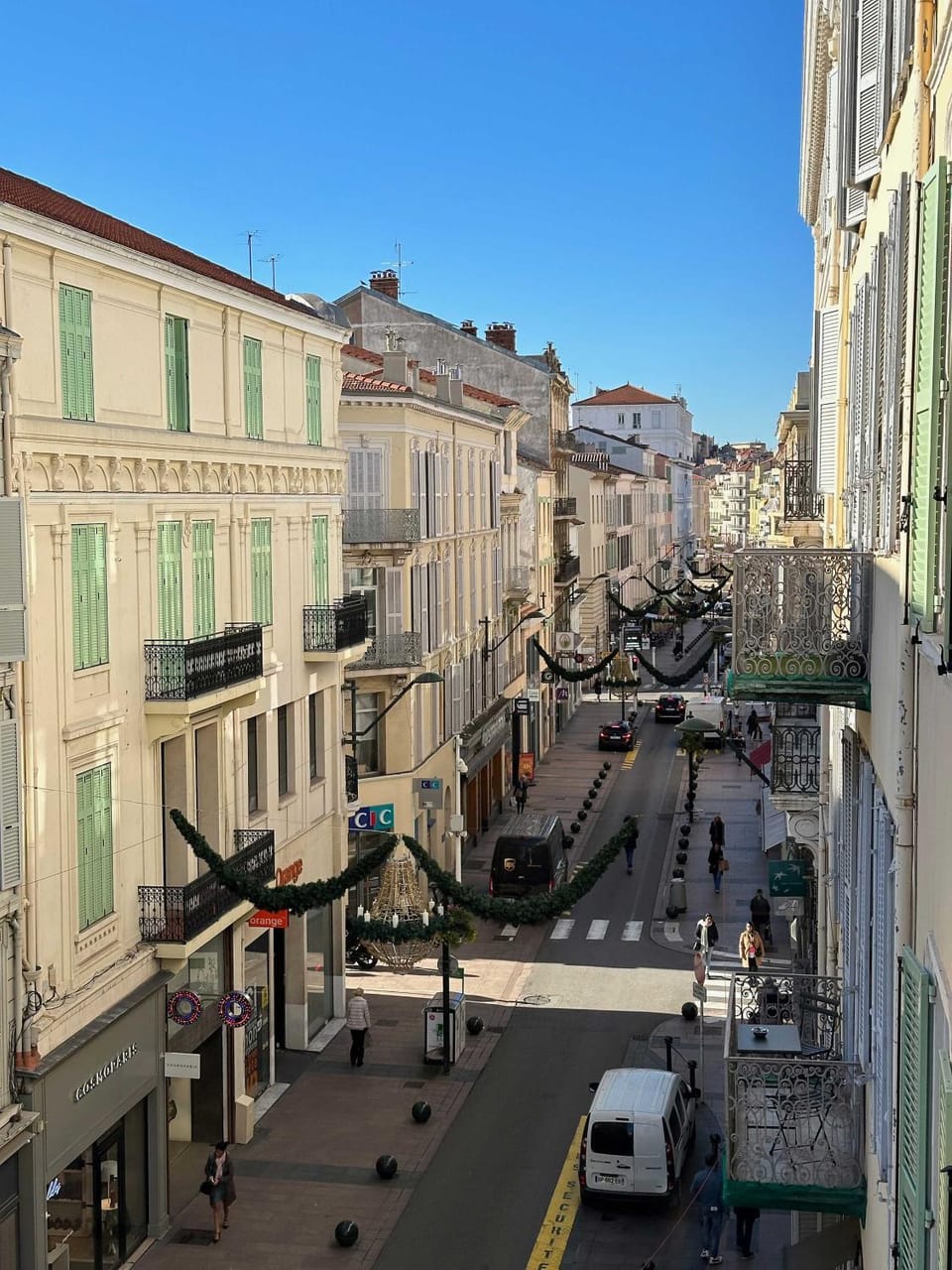 Neighbourhood, City view, Street view, Location