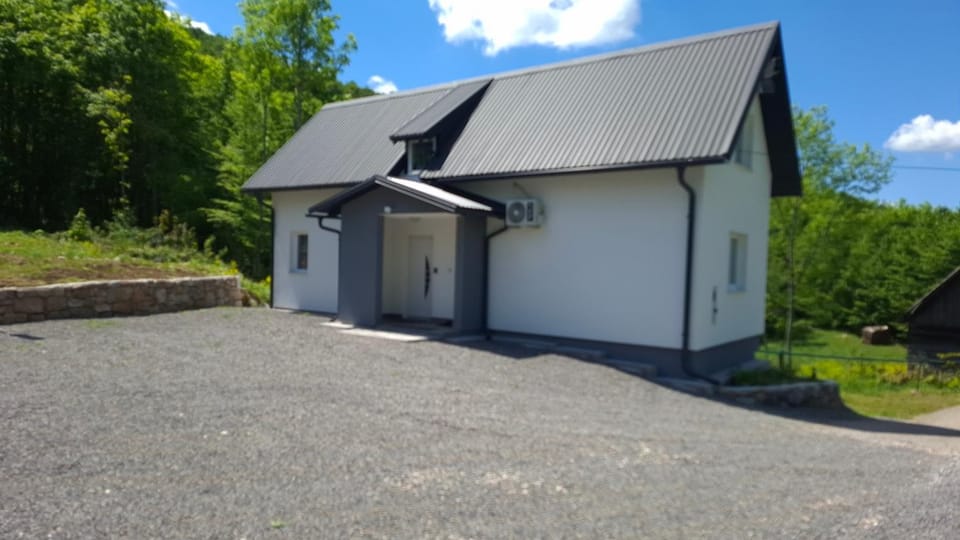 Grofova Kuća House in Lika-Senj County