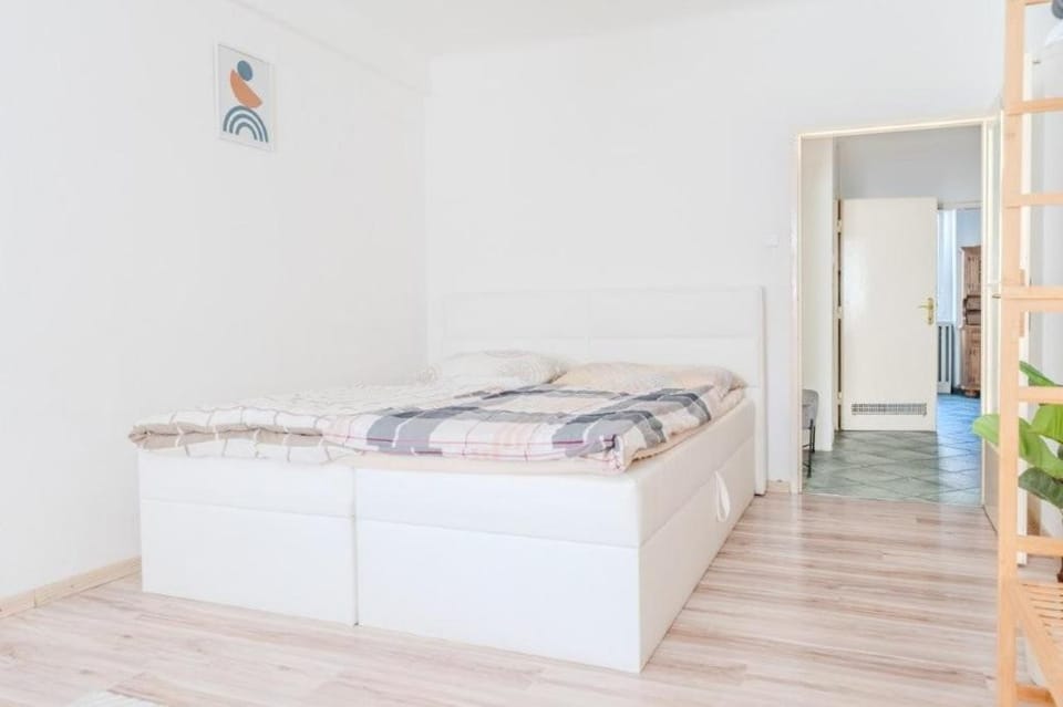Danube Living Collection - Krems Bahnhofplatz - Apartment nahe Altstadt Apartment in Austria