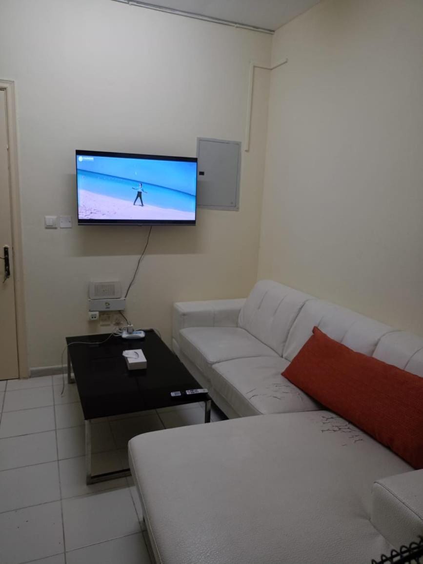 2BHK available for short term rent Apartment in Al Sharjah