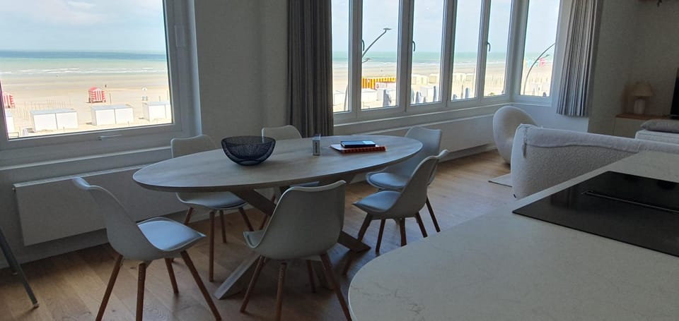 Dining area, Sea view