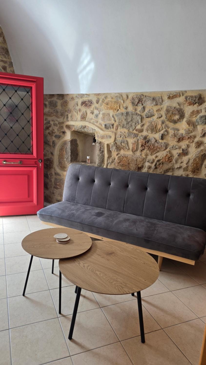 Lithino House in Decentralized Administration of the Aegean