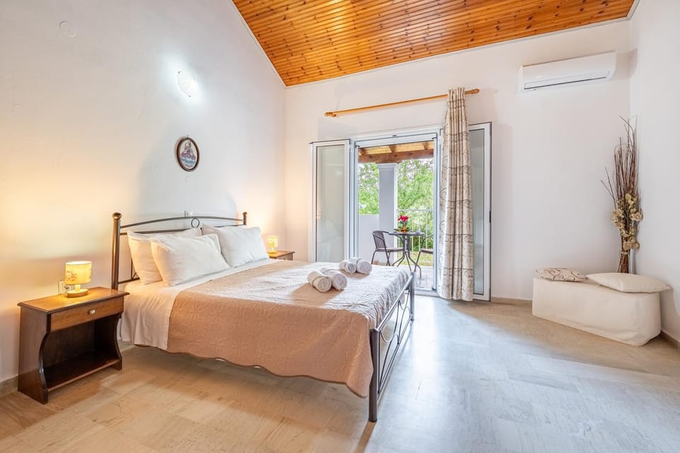 Property building, Living room, Bedroom