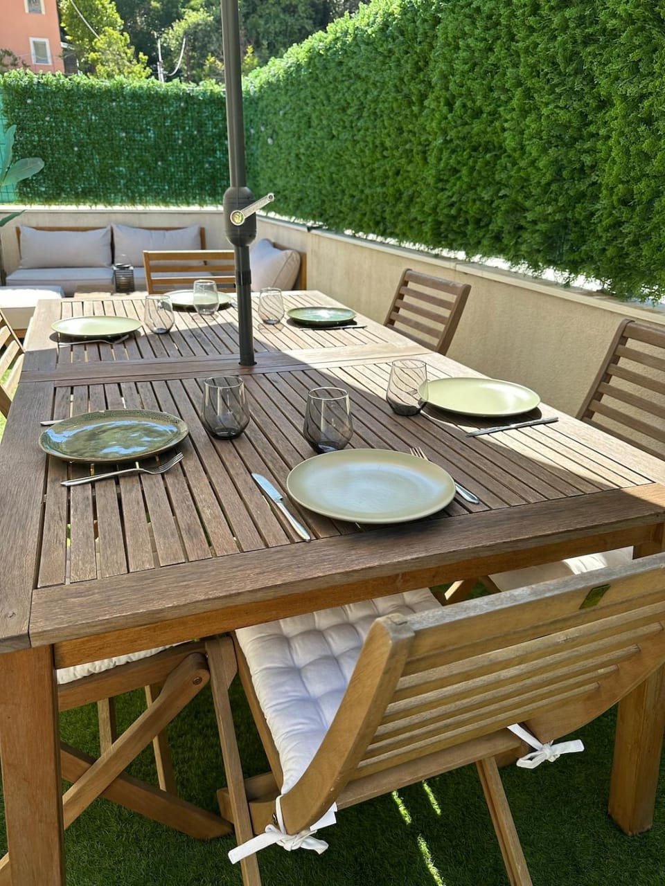 Patio, Dining area