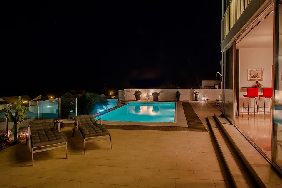 Night, Swimming pool