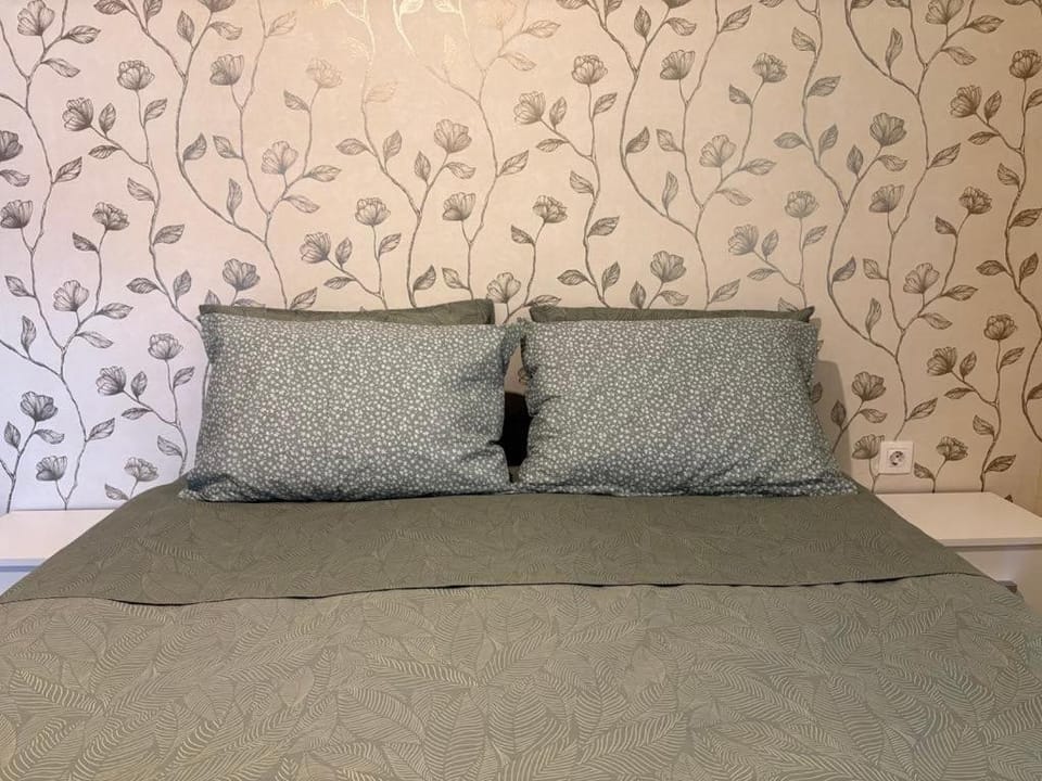 Quiet Bloom by GG Apartment in Alexandroupoli