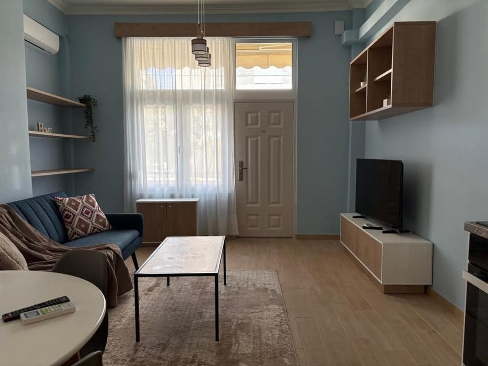 Quiet Bloom by GG Apartment in Alexandroupoli