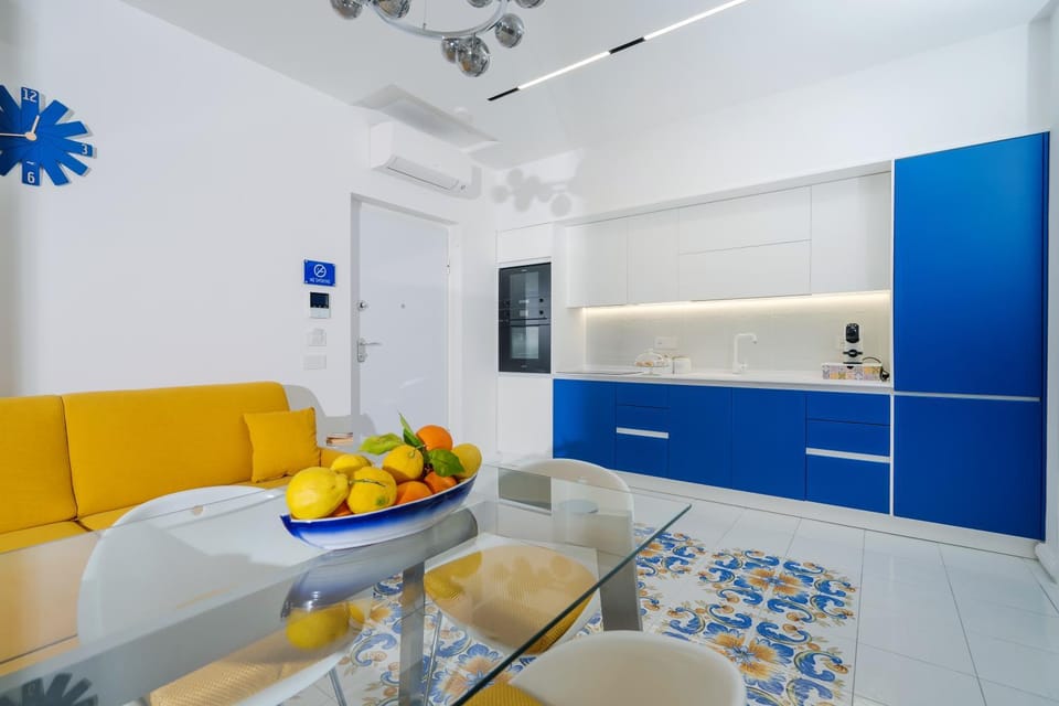 Kitchen or kitchenette, Living room, Dining area, air conditioner