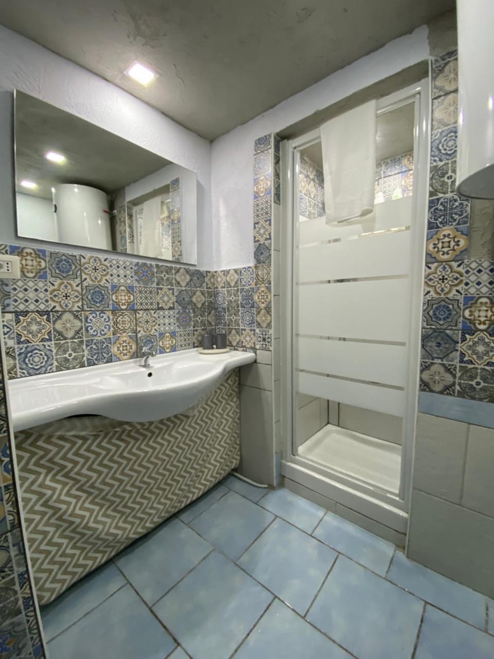 Shower, Bathroom