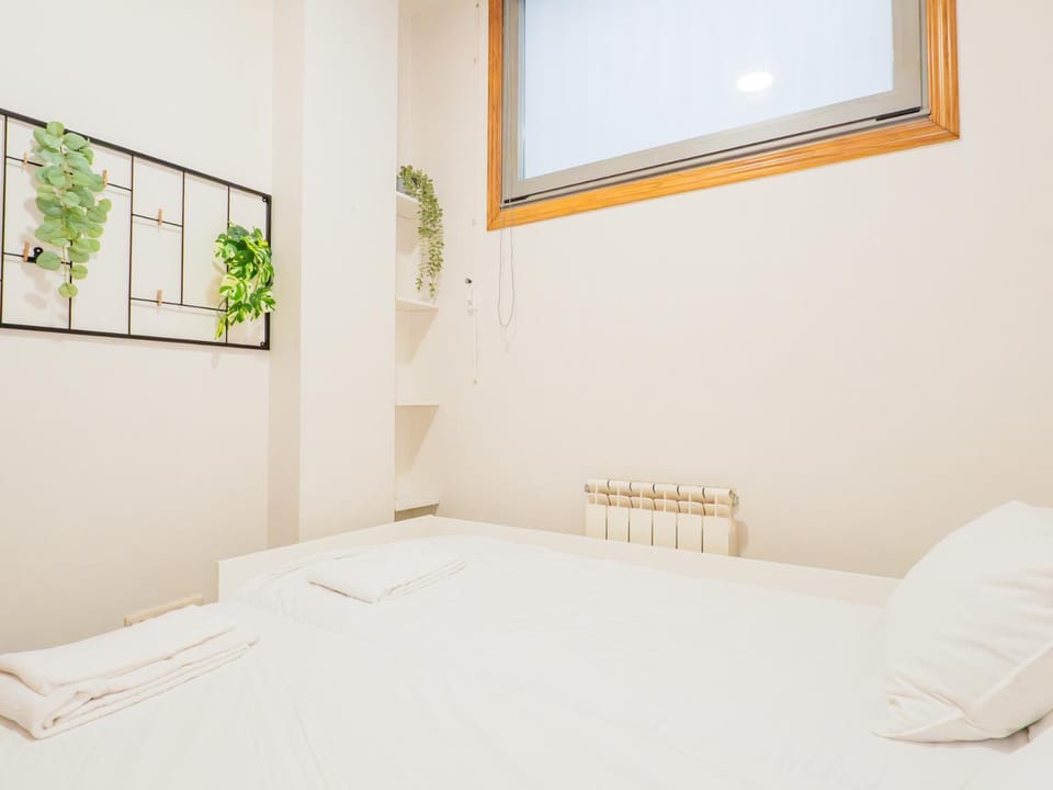 YBH Lopez de Neira 42, 1 Apartment in Vigo
