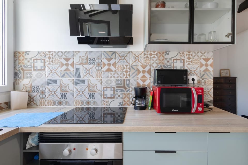 Kitchen or kitchenette, Living room