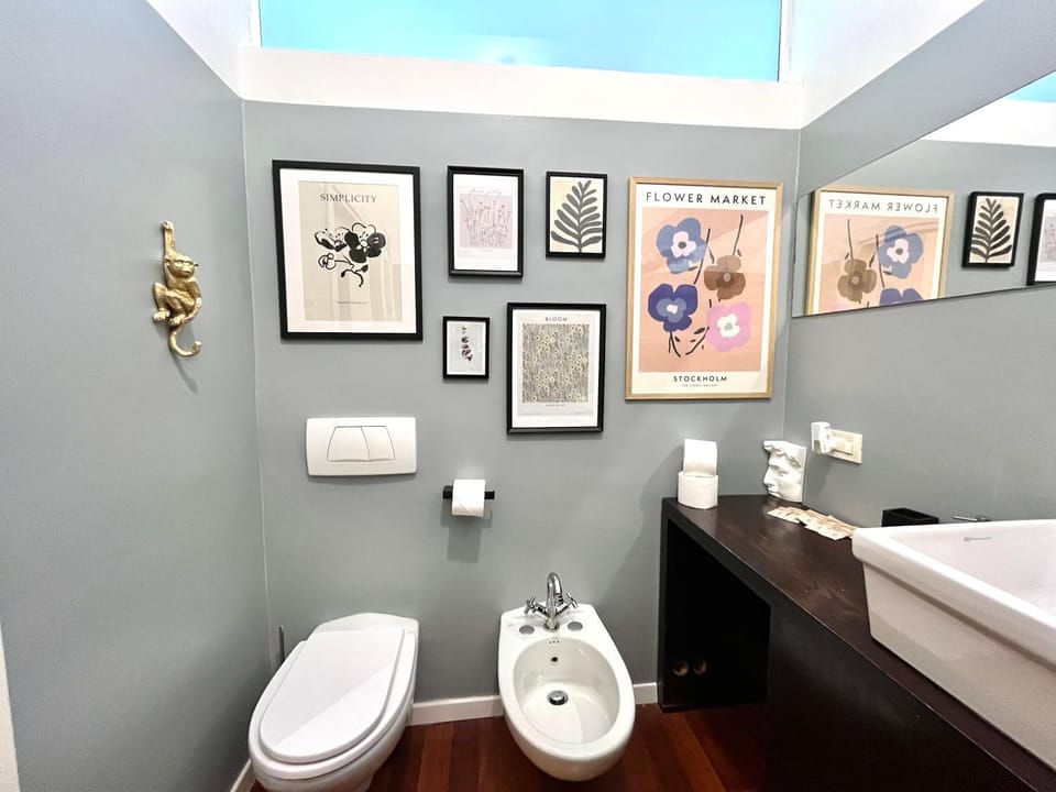 Toilet, Bathroom