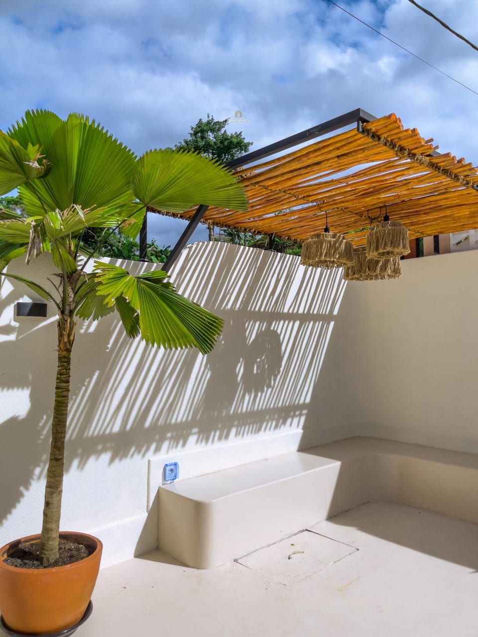 Casa Del La Luna by Nginapsini Villa in Cisarua