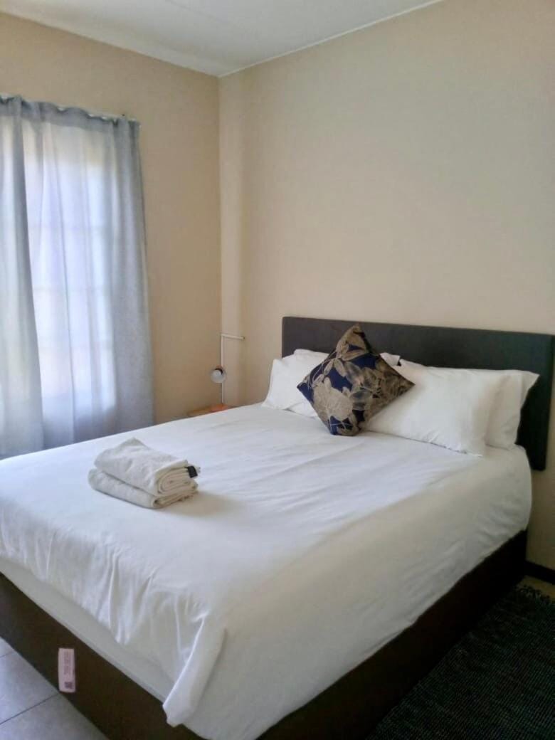 Oasis Villa Apartment in Sandton