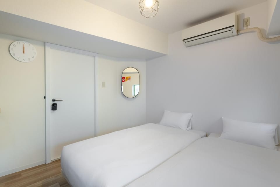 Higashi-Shinjuku 1001 Apartment in Shinjuku