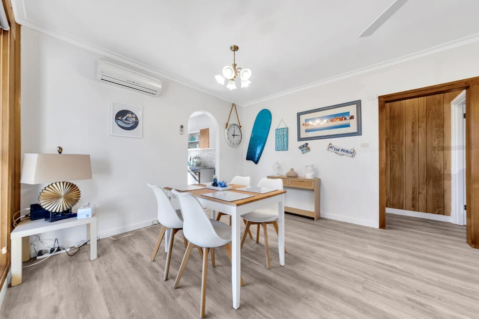 6 Bed-Spirit of Tasmania- 2 Mins -Shore GetAway House in Geelong