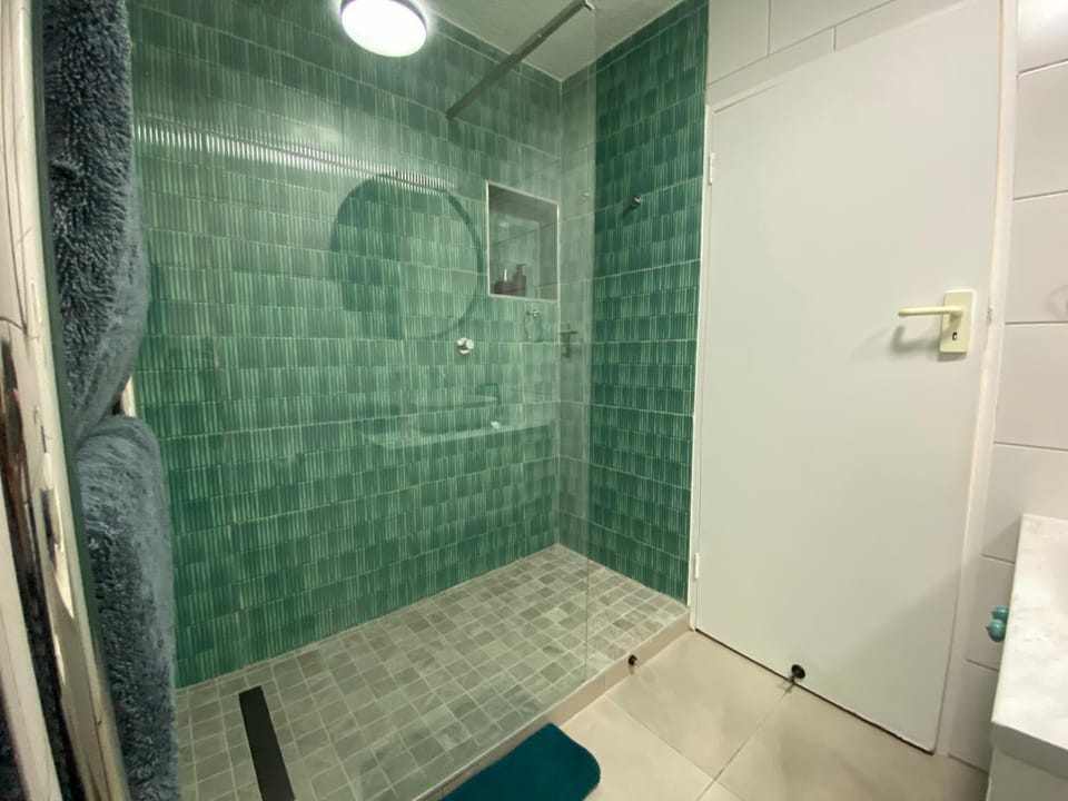 Laguna Waterfront Escape Apartment in Knysna